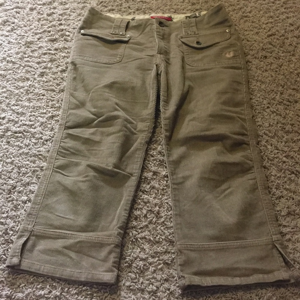 Capri corduroy pants